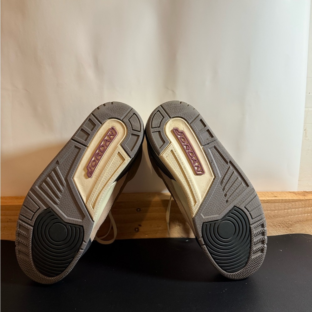 Size 9 - Jordan 9 SE winterized - Picture 9 of 9